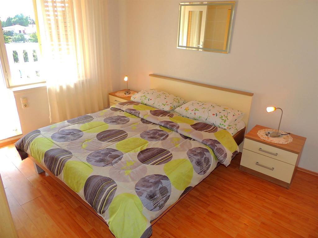 Apartments Zlatko Đảo Krk Ngoại thất bức ảnh