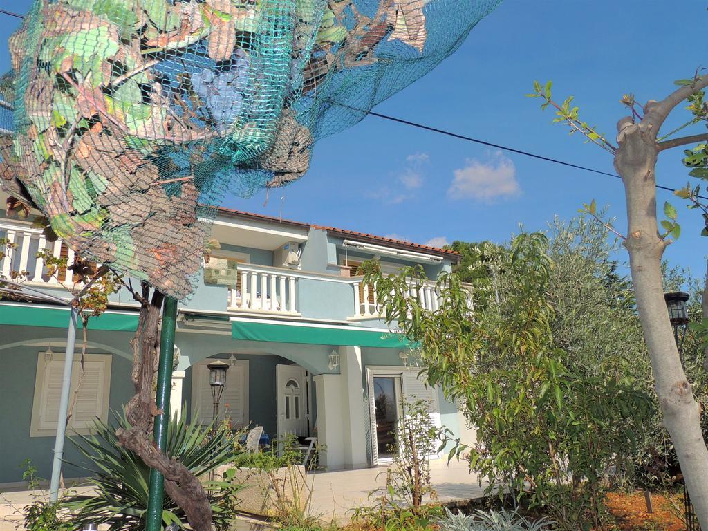 Apartments Zlatko Đảo Krk Ngoại thất bức ảnh